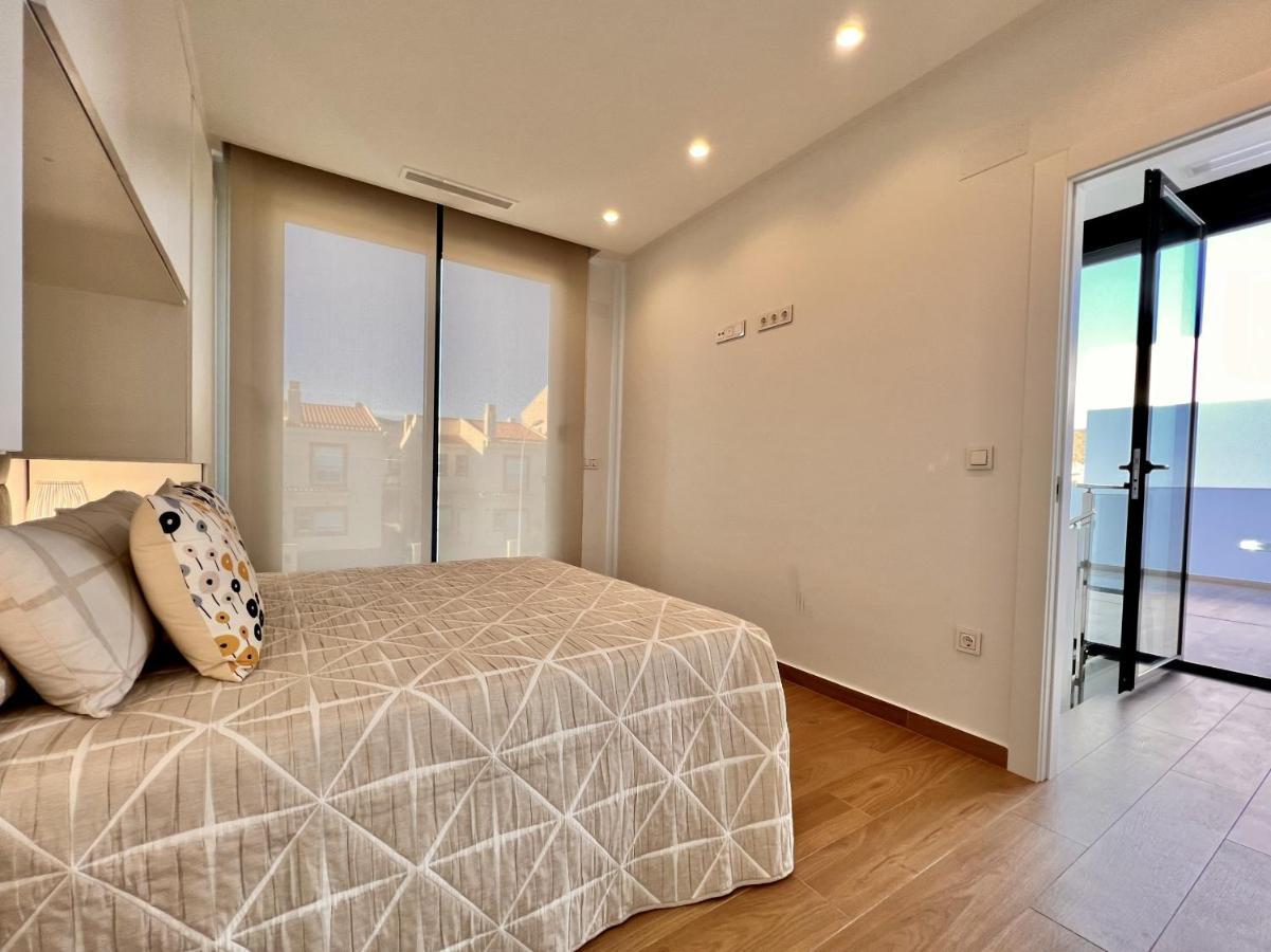 La Masion De Tout Seasonal Rental El Campello Exterior foto