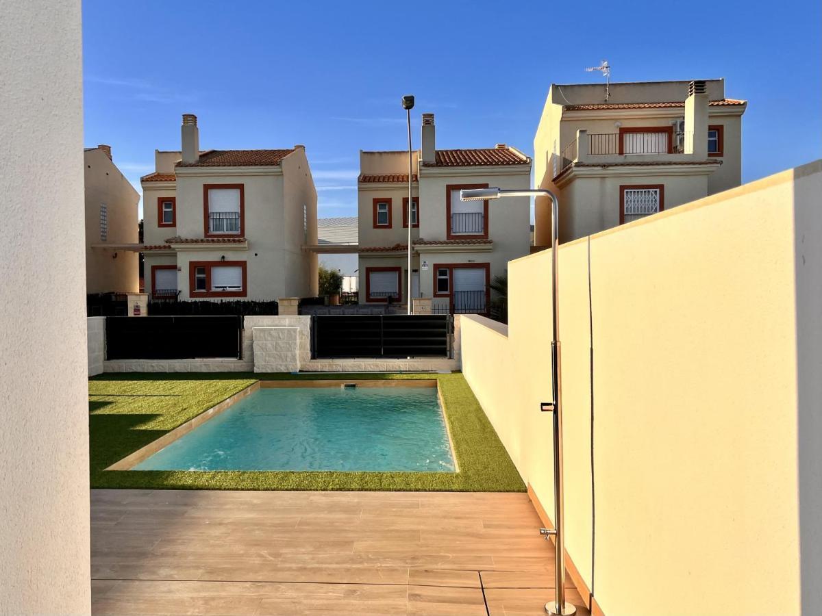 La Masion De Tout Seasonal Rental El Campello Exterior foto