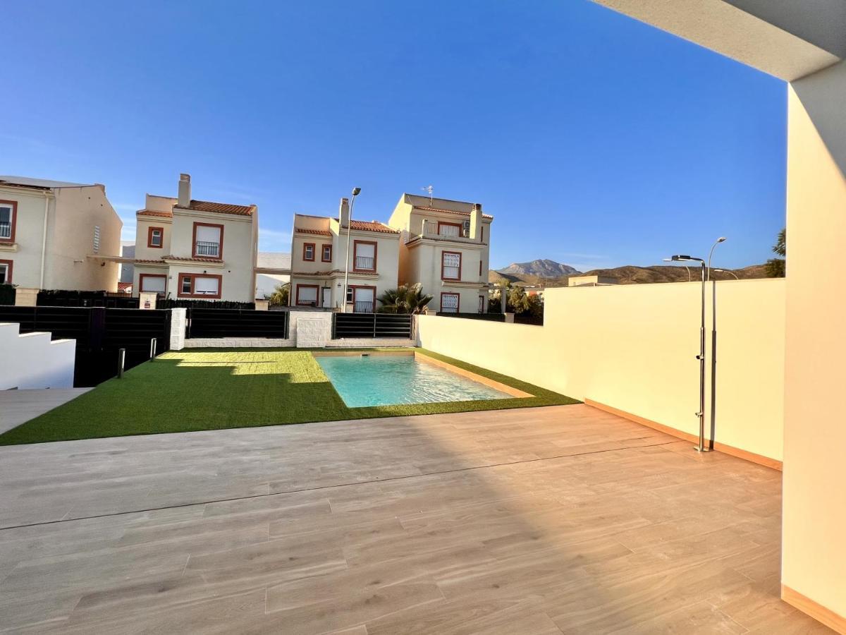 La Masion De Tout Seasonal Rental El Campello Exterior foto